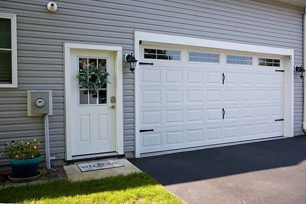24/7 Emergency Garage Door Panel Replacement experts in Brielle, NJ